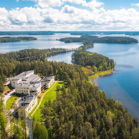 Hotel Kruunupuisto プンカハルユ エクステリア 写真